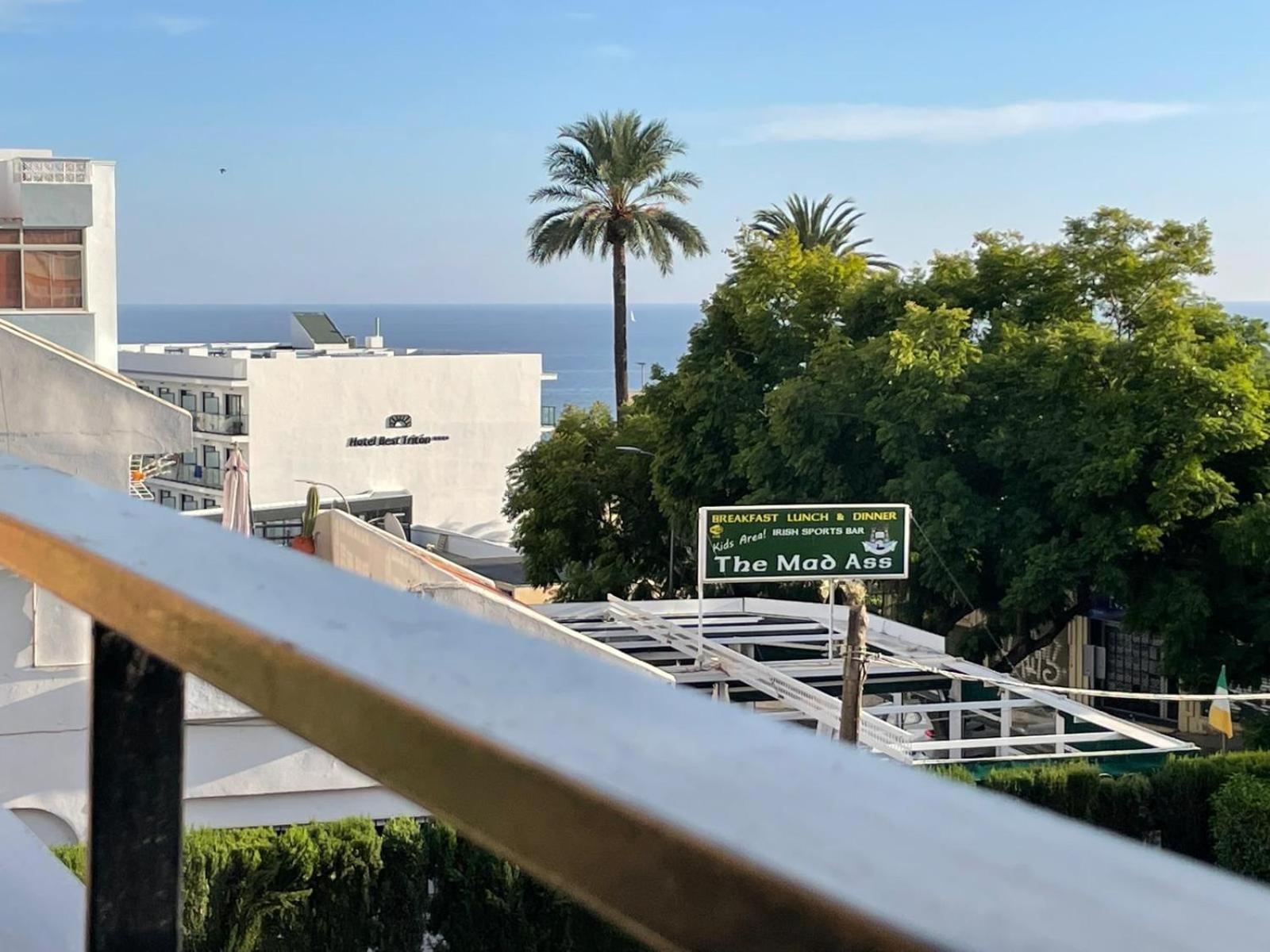 Studio With Views Next To Puerto Marina The Green Door Benalmádena Esterno foto